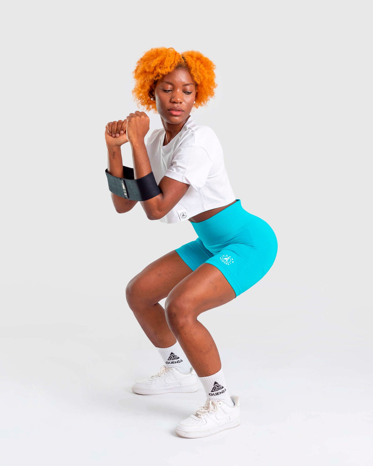 2X34,95€ SHORTS ACTIVE FIT + CALCETINES