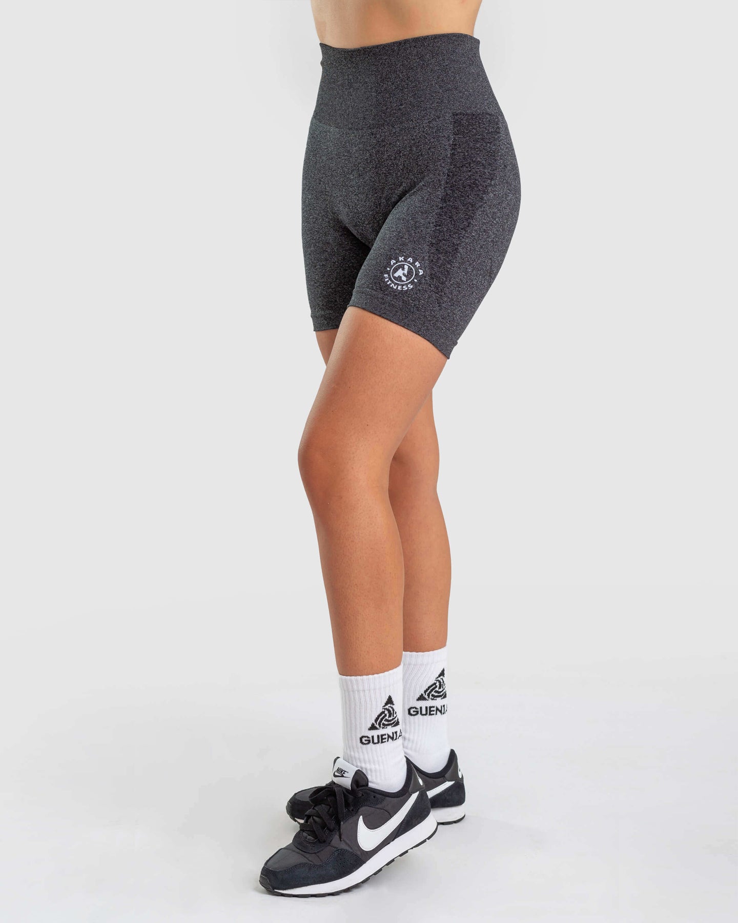 2X34,95€ SHORTS ACTIVE FIT + CALCETINES