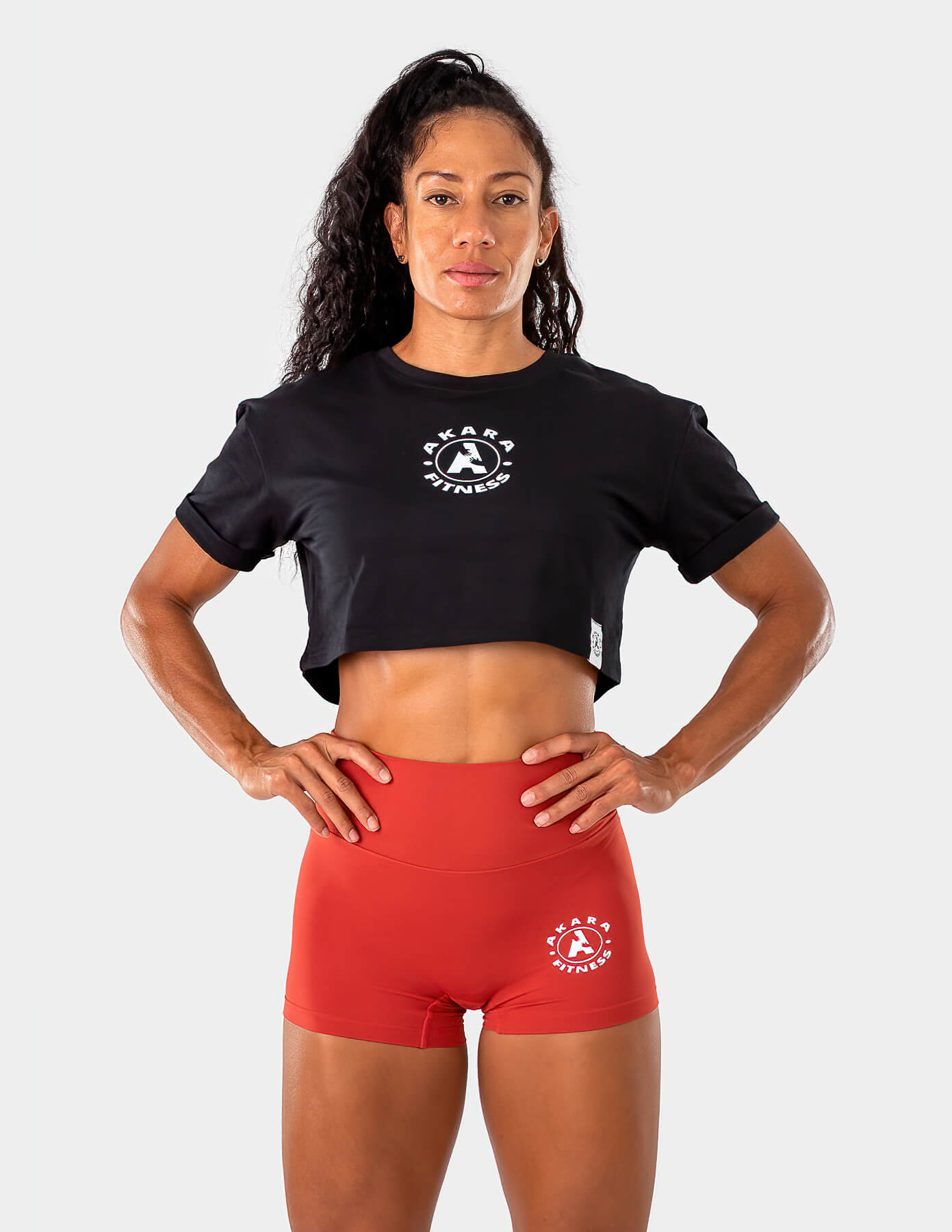 CAMISETA TOP CORTO REINA
