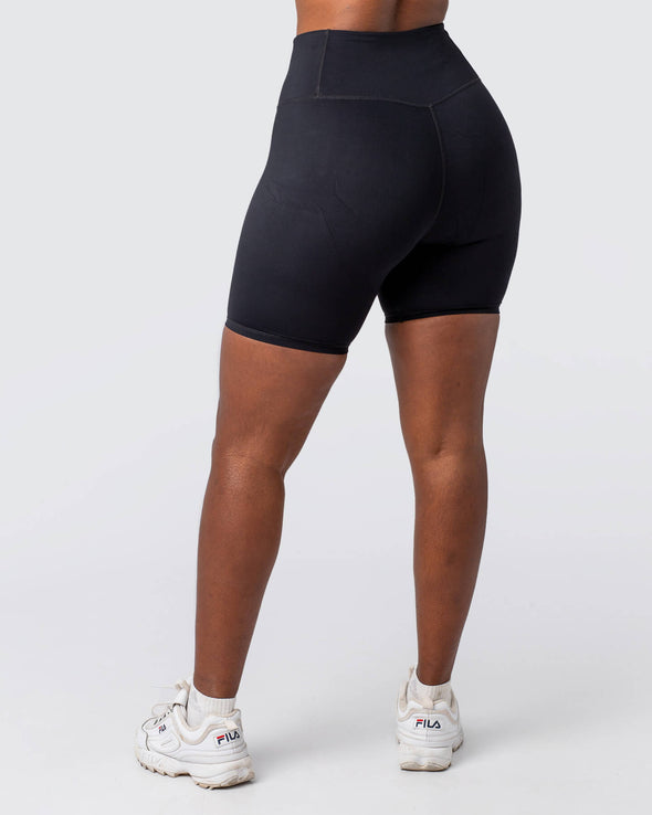 Shorts Max