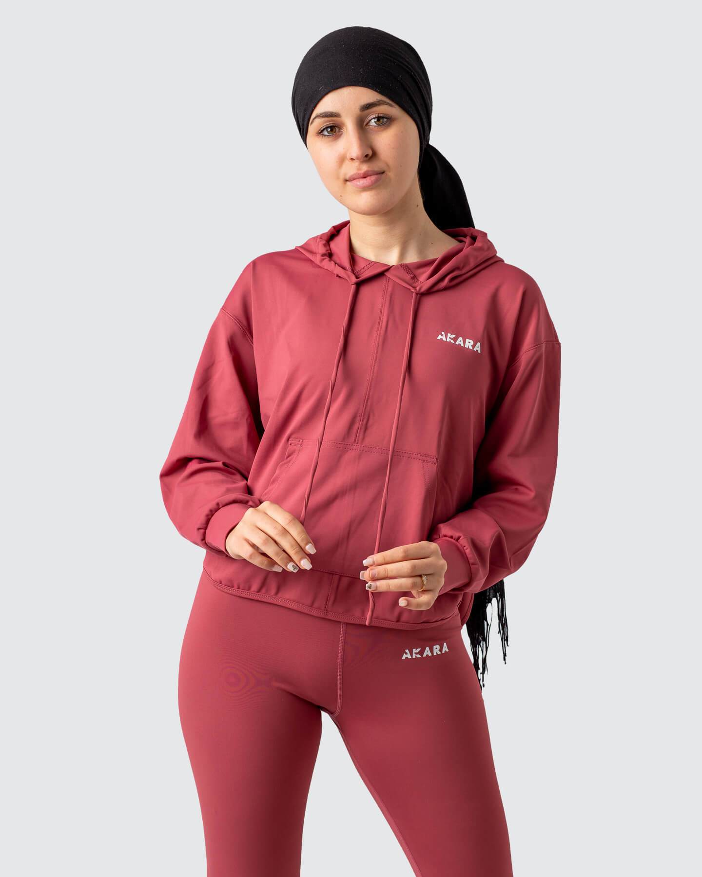 SUDADERA CON CAPUCHA BATA FIT